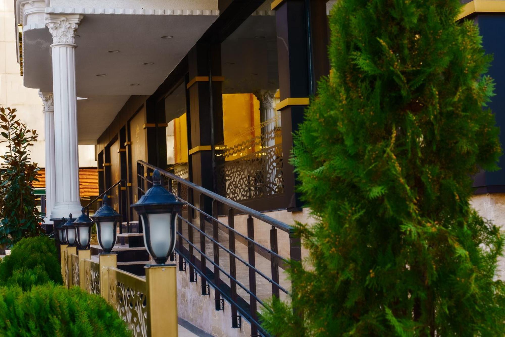Bayrak Grand Hotel Trabzon Exterior foto